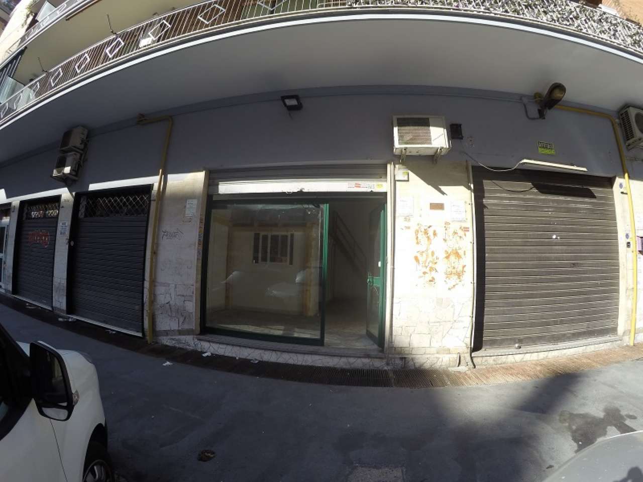 Negozio - Loc.Com. ROMA affitto  TUSCOLANO (VI MUN.) Marco Celio Rufo CLODIACASE servizi immobiliari