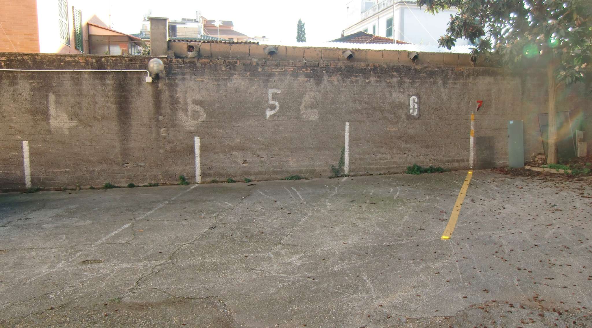 Box auto - Posto auto ROMA vendita  TUSCOLANO (VI MUN.)  CLODIACASE servizi immobiliari