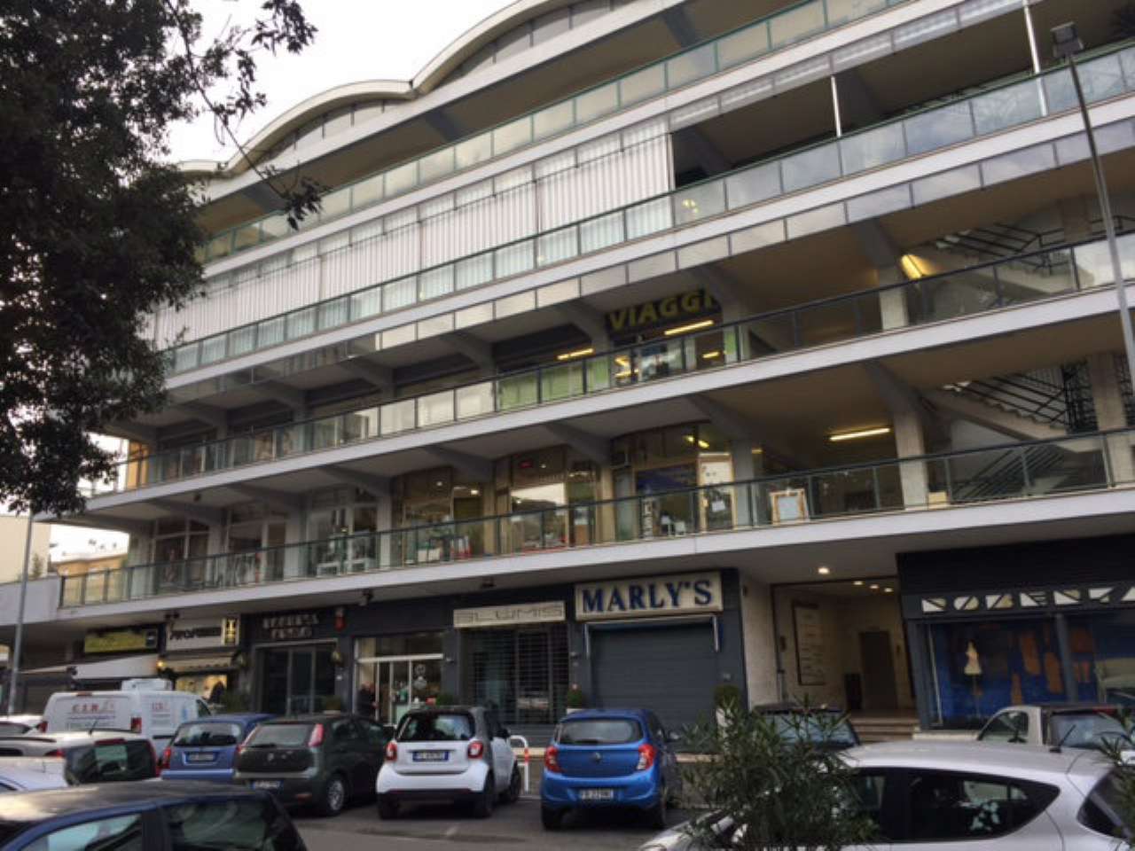 Negozio - Loc.Com. ROMA vendita  VIGNA CLARA JACINI Sviluppo Area