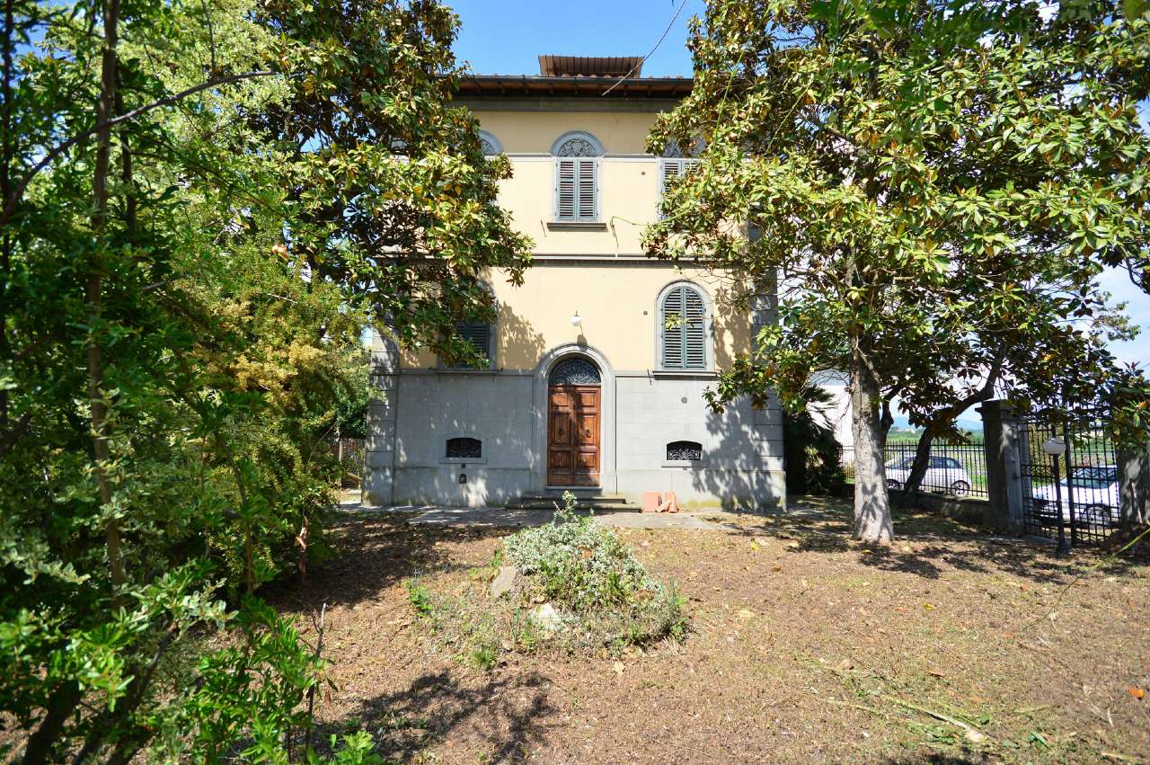 Villa Unifamiliare - Indipendente MONTEVARCHI vendita   vespucci STUDIO MONTEVARCHI SNC