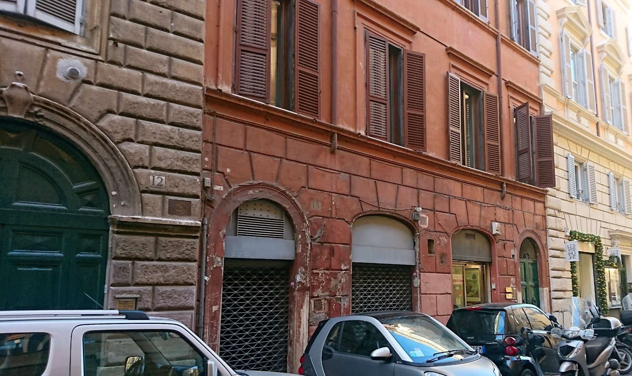 Negozio - Loc.Com. ROMA vendita  Centro storico Piè di Marmo Gruppo Cascino