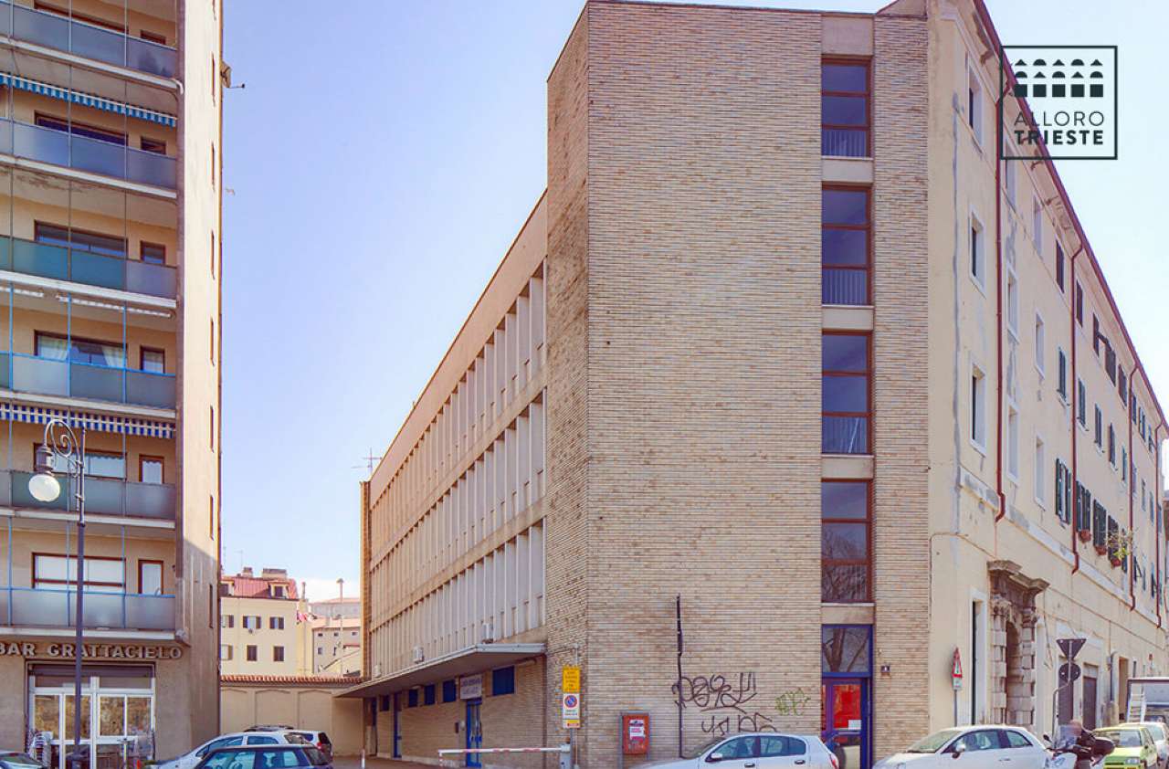 Negozio - Loc.Com. TRIESTE vendita  CENTRO Campo Marzio Trilumi