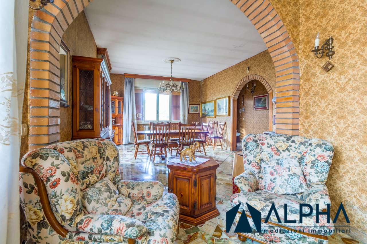 Villa Unifamiliare - Indipendente MELDOLA vendita   Giosuè Carducci Alpha immobiliare srl