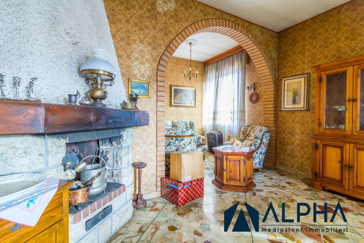 Villa Unifamiliare - Indipendente MELDOLA vendita   Giosuè Carducci Alpha immobiliare srl