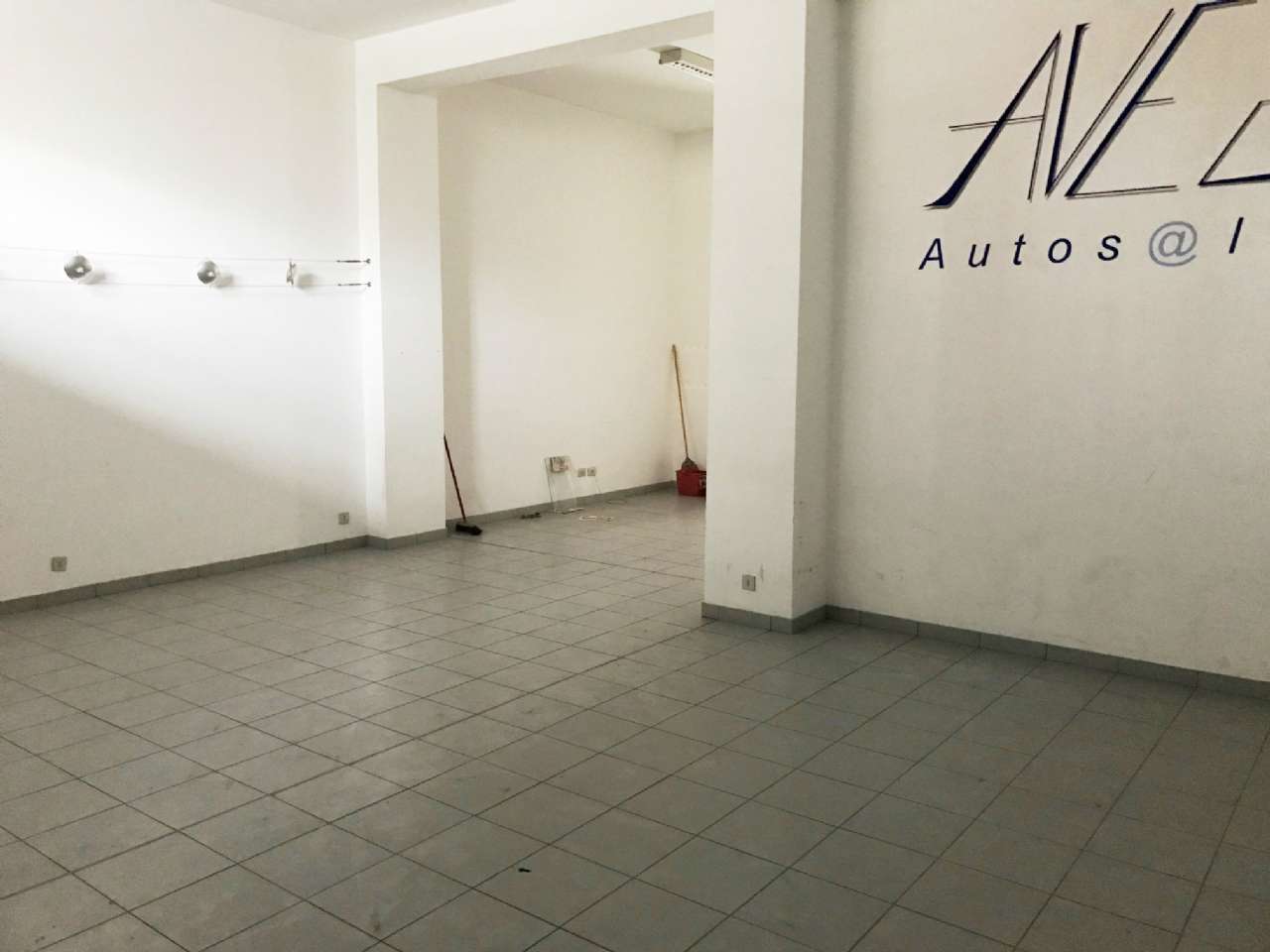Negozio - Loc.Com. MILANO vendita  CIMIANO tel aviv Unicimiano s.a.s.