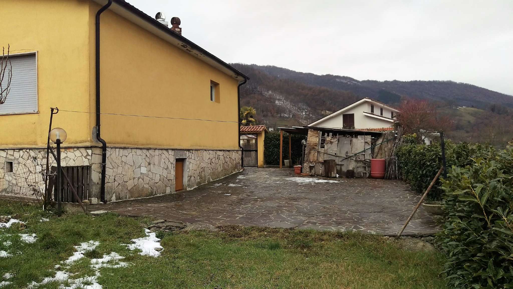 Villa Unifamiliare - Indipendente COLLE DI TORA vendita   del Casaletto Di Paolo Immobiliare
