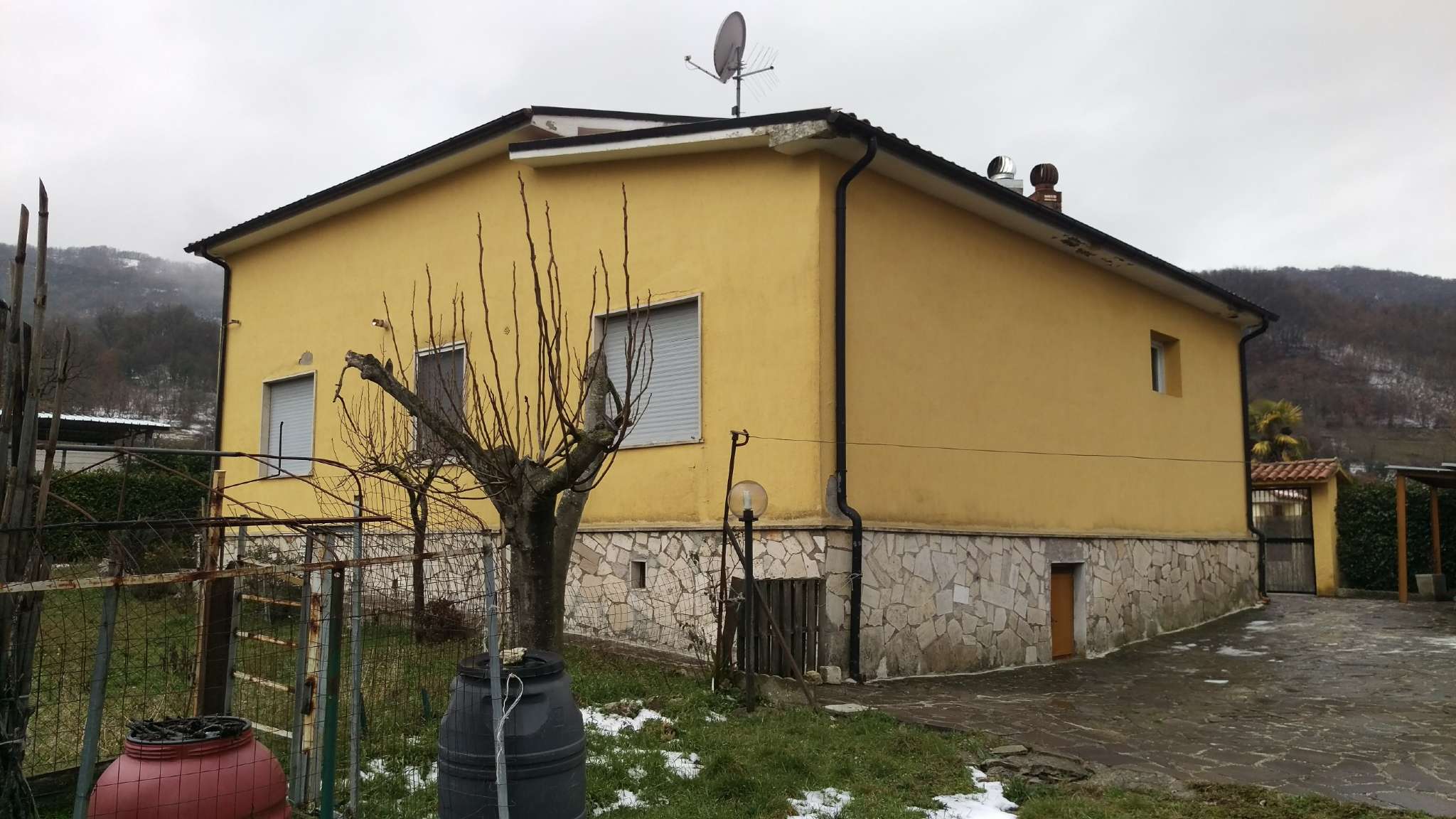 Villa Unifamiliare - Indipendente COLLE DI TORA vendita   del Casaletto Di Paolo Immobiliare