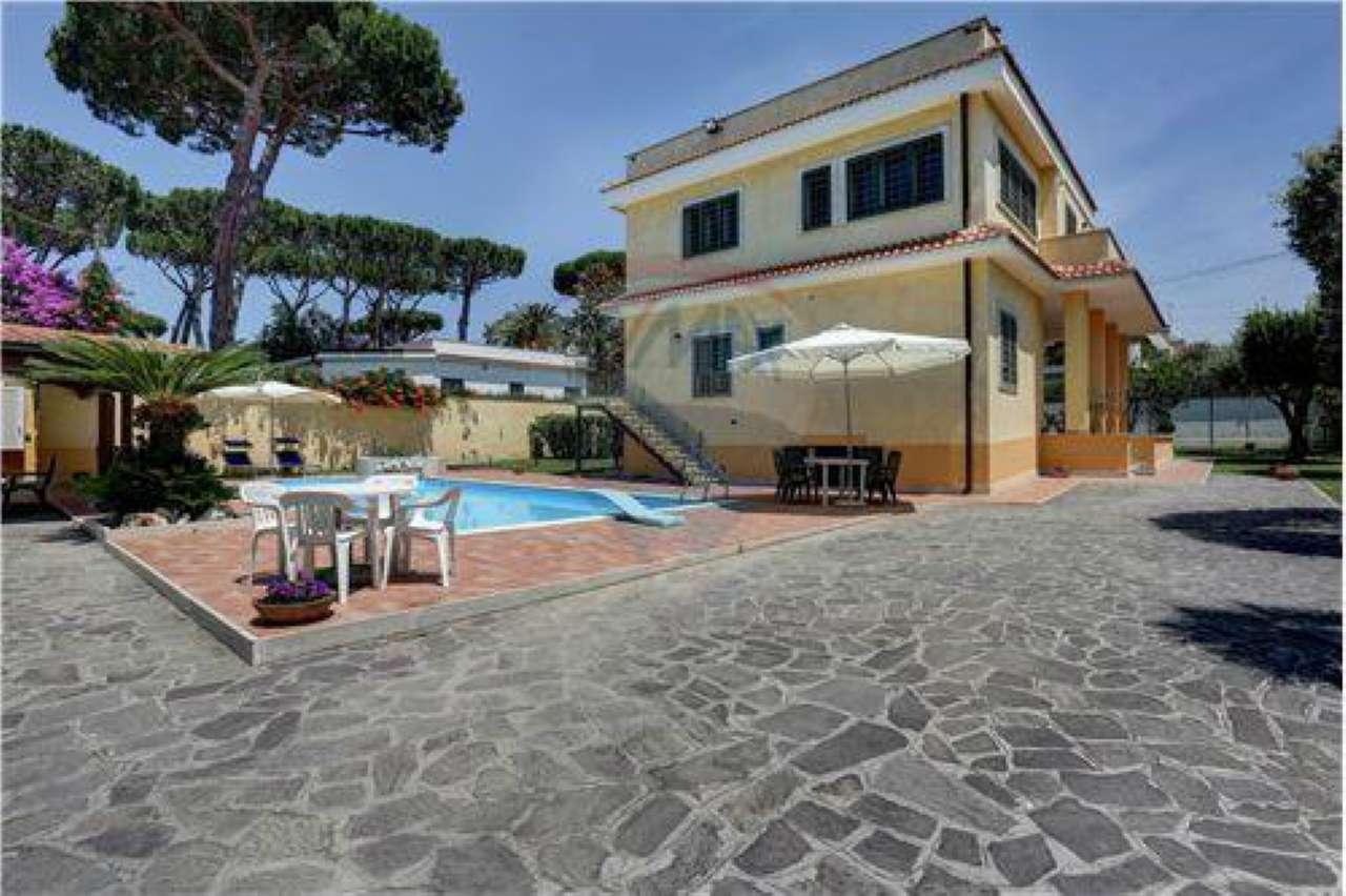 Villa Trifamiliare ANZIO vendita   GRAZIA FIORITA RE/MAX Domine