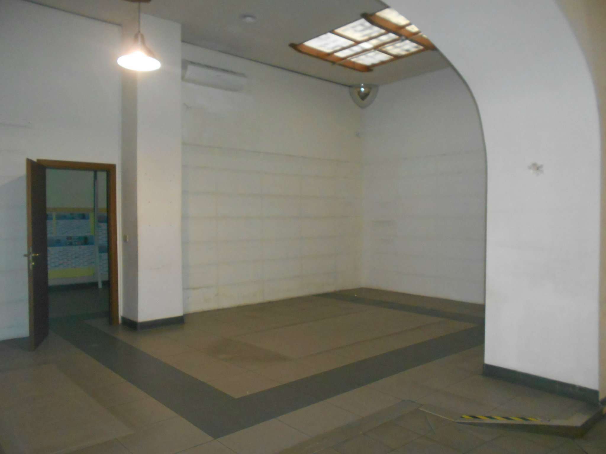 Negozio - Loc.Com. ROMA vendita  TRIESTE (II MUN.) Nomentana RE/MAX Domine