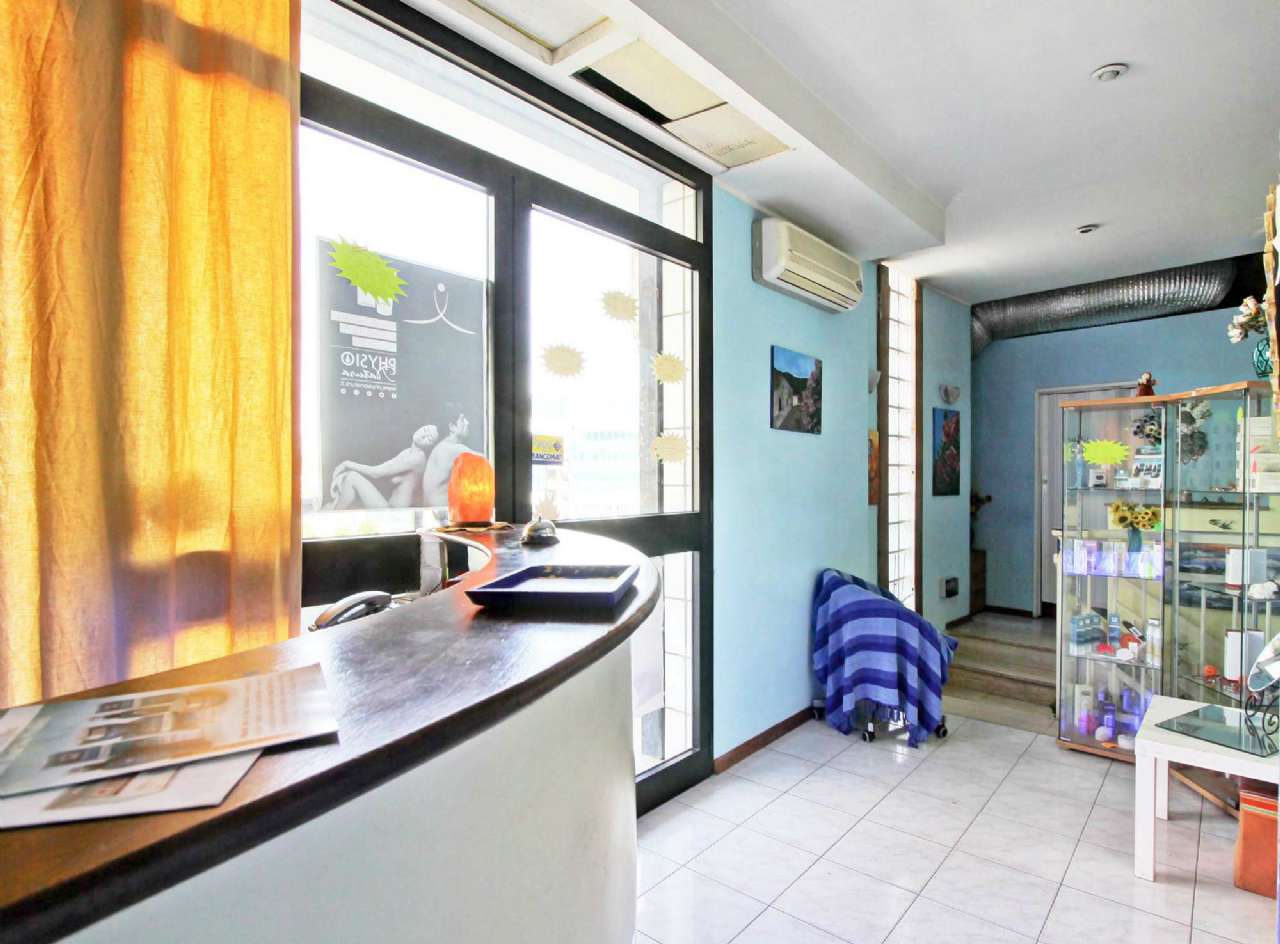 Negozio - Loc.Com. ROMA vendita  ARDEATINO  Renato Cesarini RE/MAX Domine