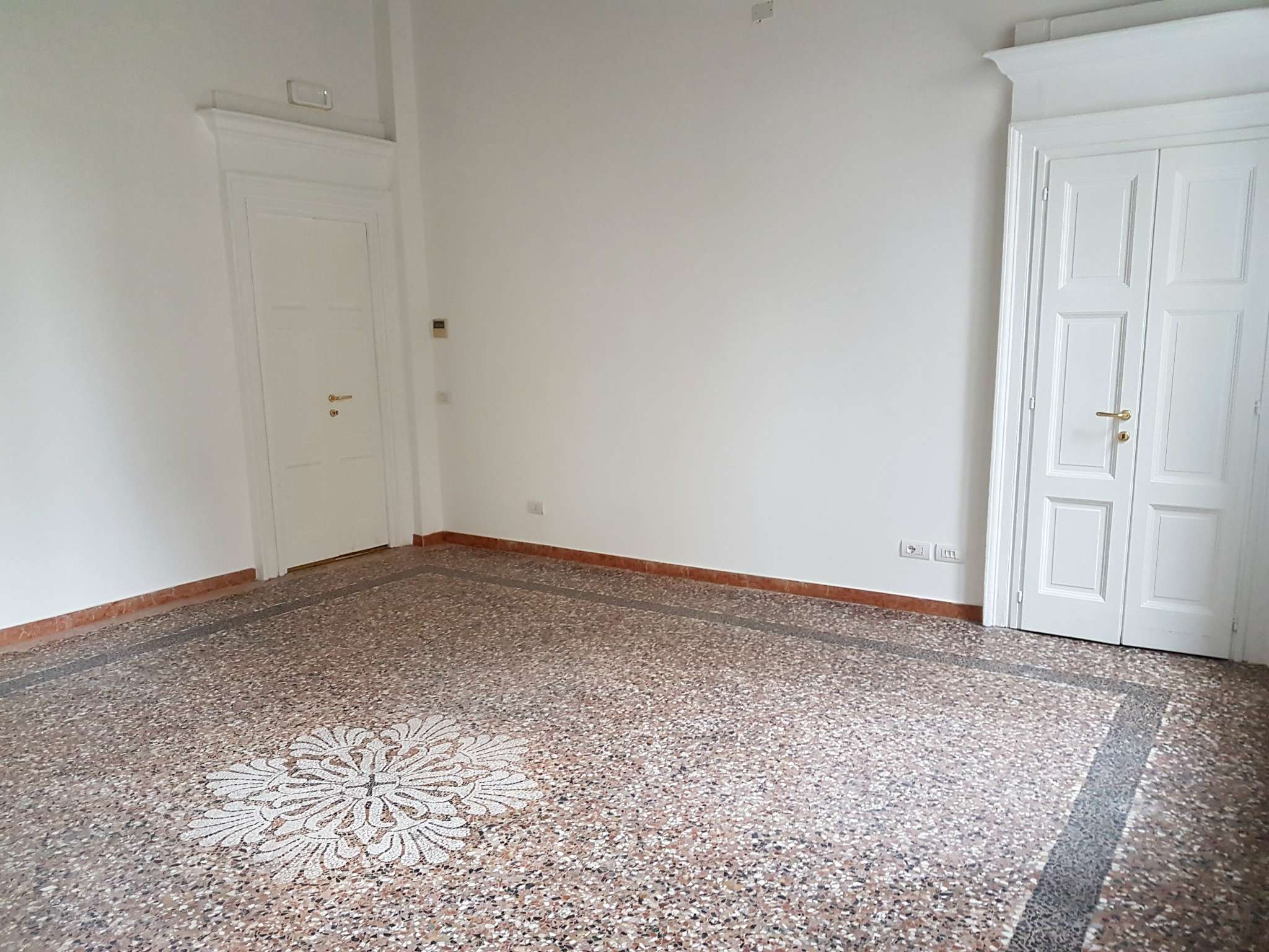 Ufficio - Loc.Com. MILANO affitto  CENTRO STORICO olmetto VALUE PROPERTY S.r.l.s