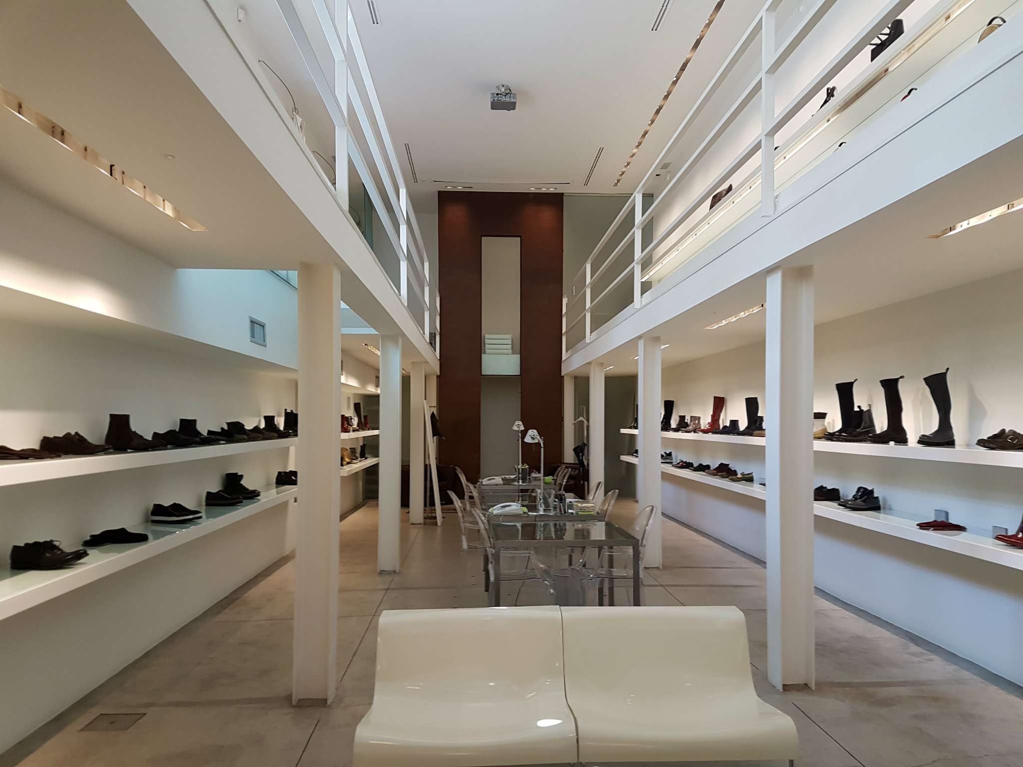 Show Room MILANO vendita  PORTA GENOVA VIGEVANO VALUE PROPERTY S.r.l.s