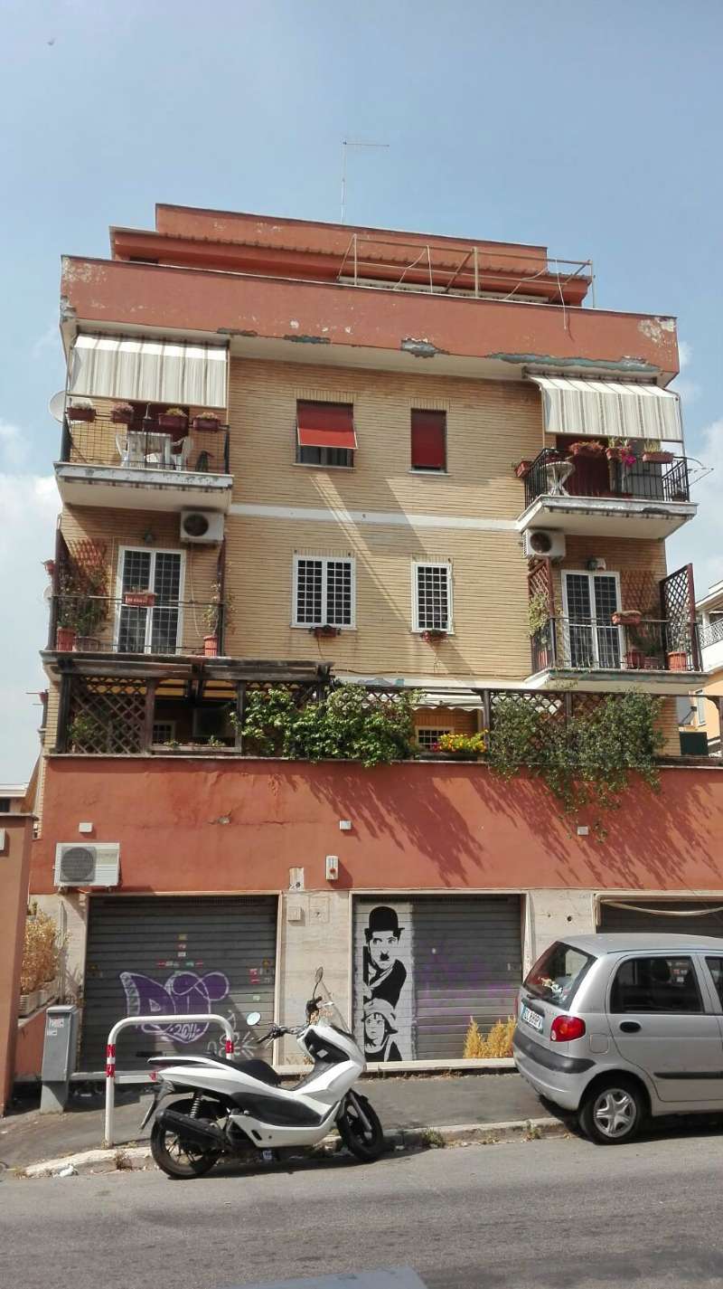 Appartamento ROMA vendita  TORREVECCHIA Via Sant'Igino Papa Punto Immobiliare Pineta Sacchetti