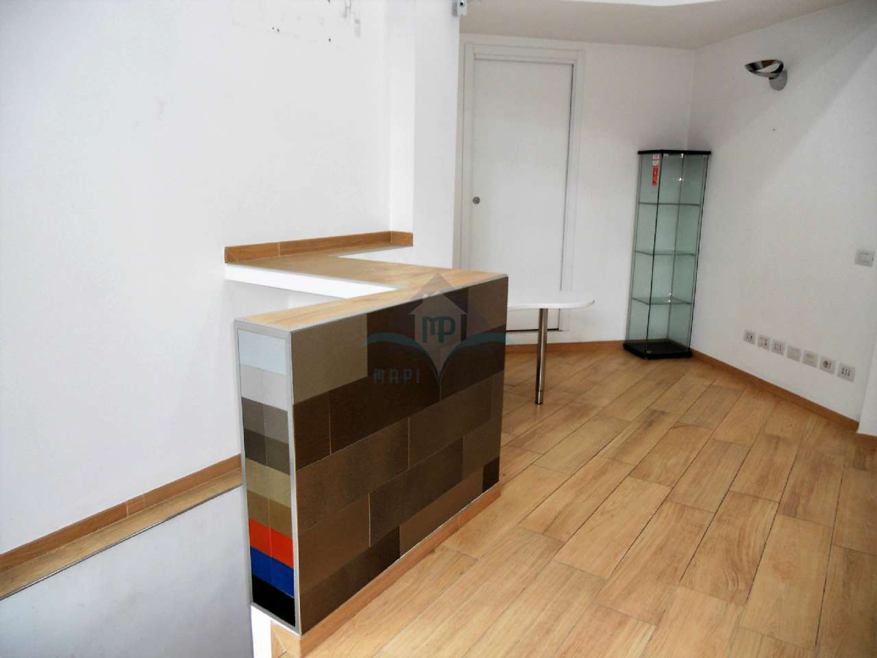 Negozio - Loc.Com. MILANO vendita  CORVETTO Umbria MAPI CASE