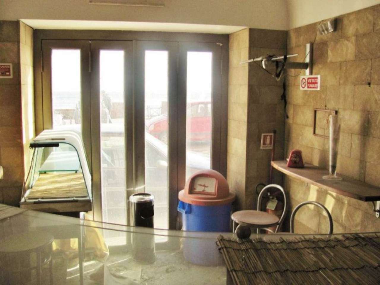 Negozio - Loc.Com. POZZUOLI affitto   Napoli Studio Lettera Immobiliare