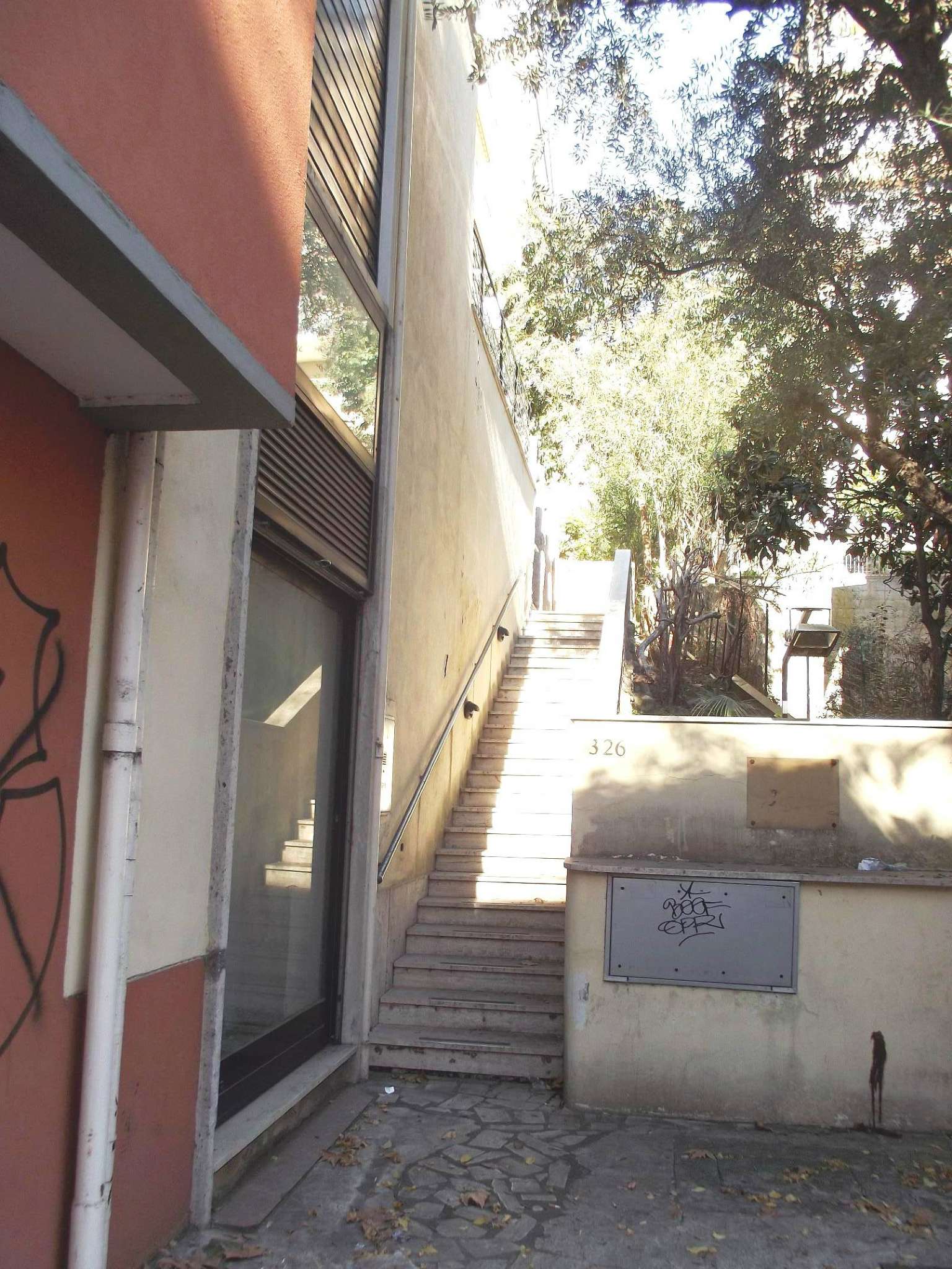 Negozio - Loc.Com. ROMA affitto  TALENTI Jonio Studio Talenti S.r.l.