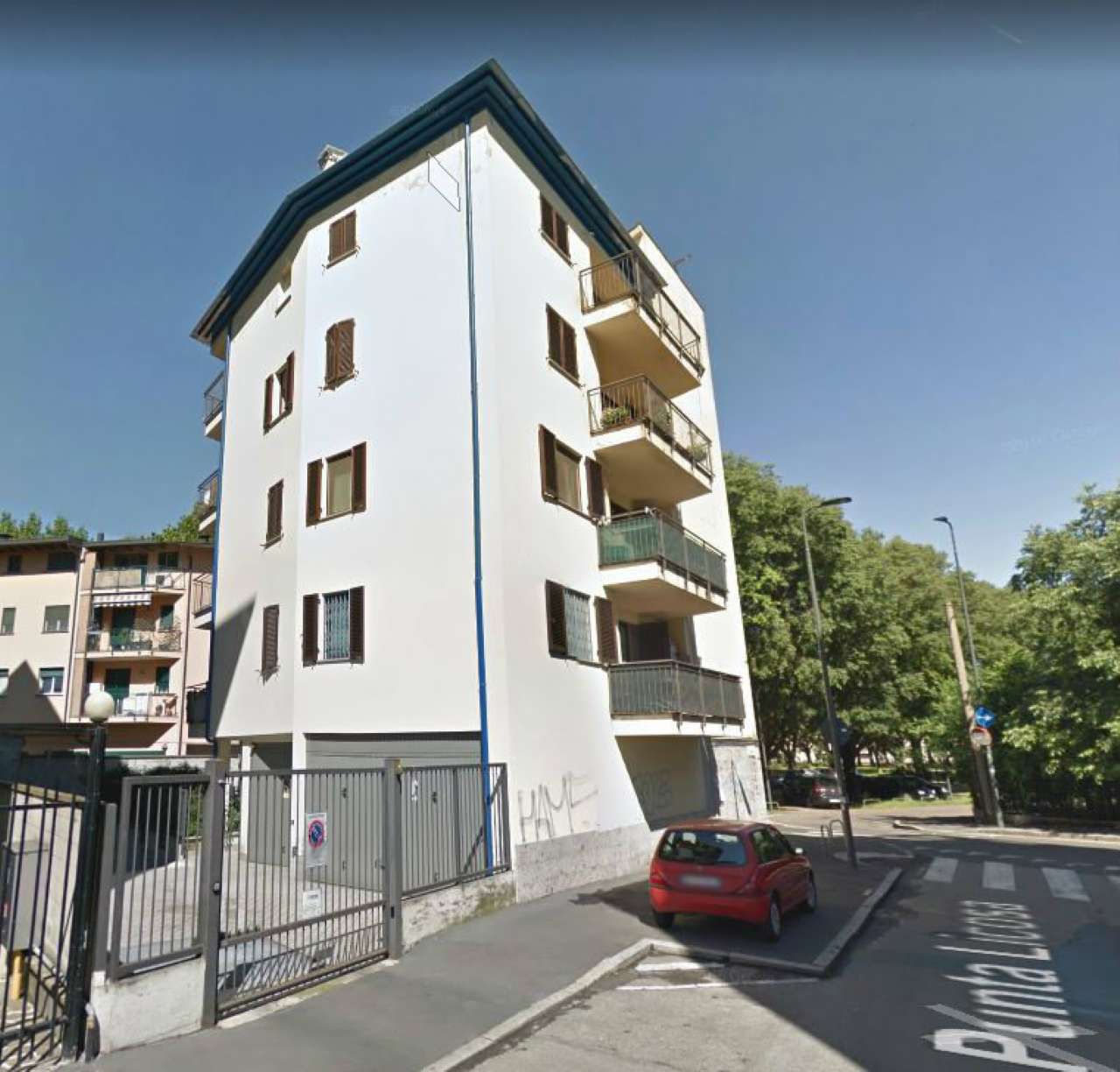  milano vendita quart: certosa fiducia re/max