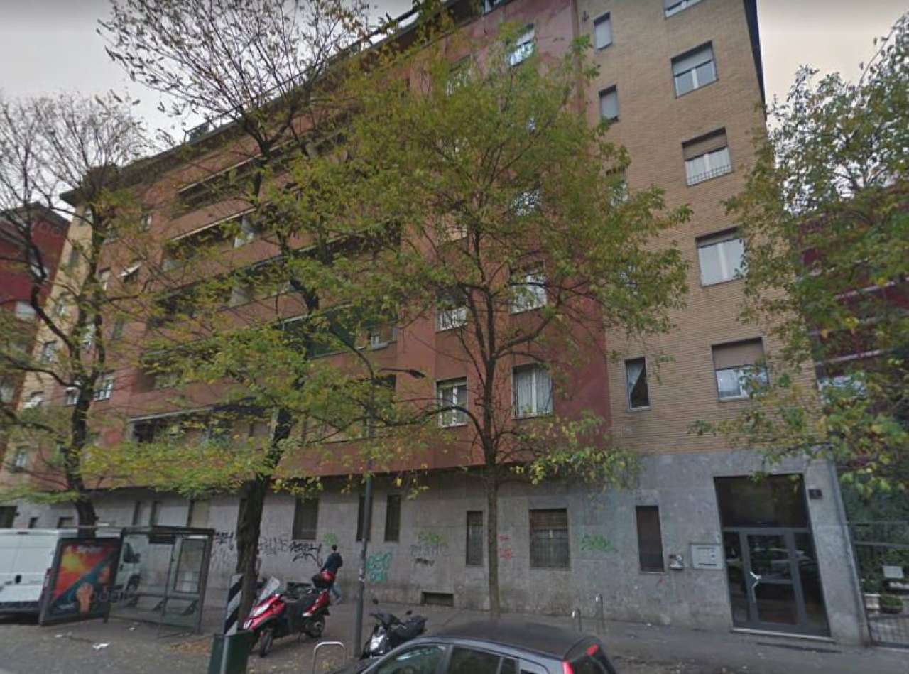  milano vendita quart: certosa fiducia re/max