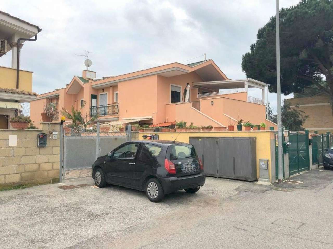 Appartamento POMEZIA vendita   Agri Caterina Caruso Immobiliare