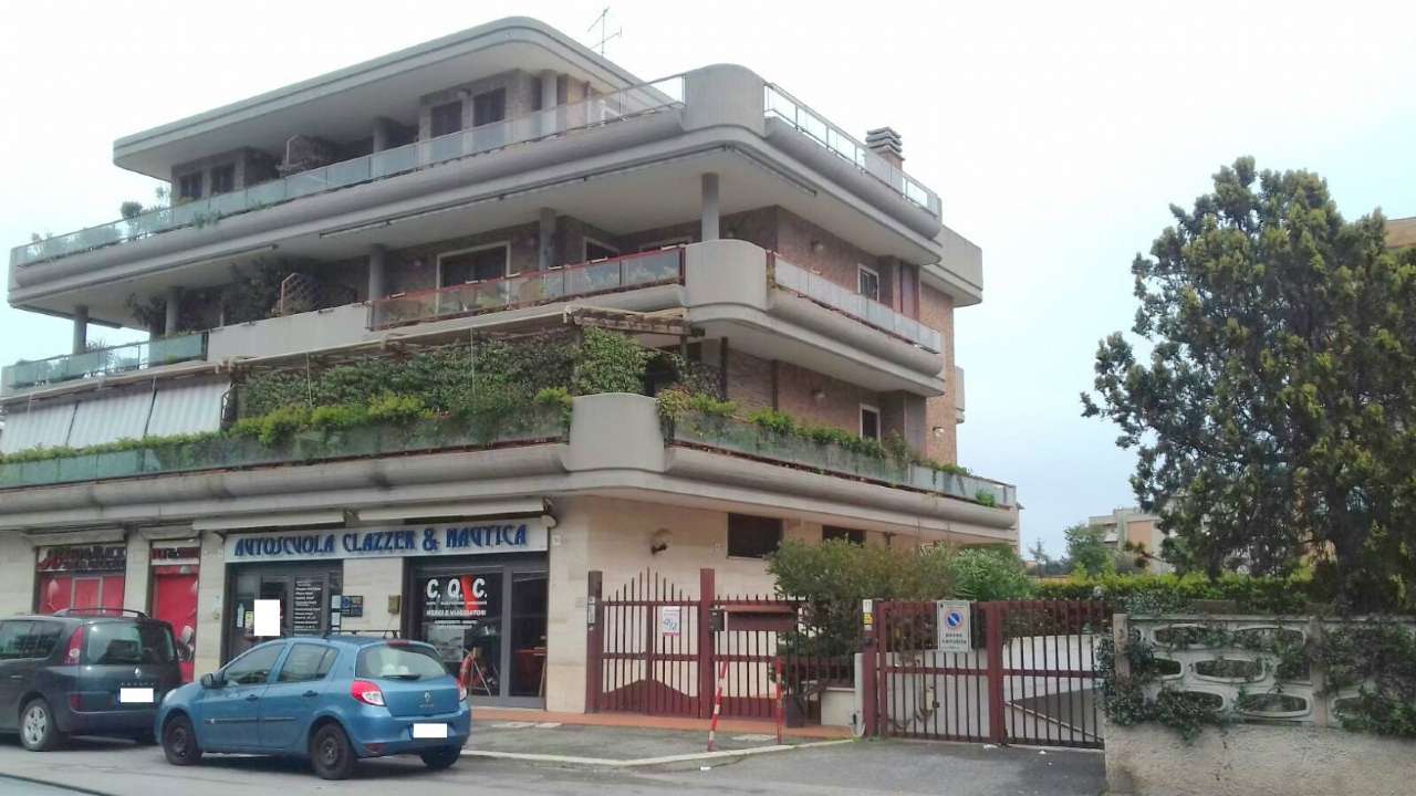 Appartamento POMEZIA vendita   Salvo d'Acquisto Caterina Caruso Immobiliare