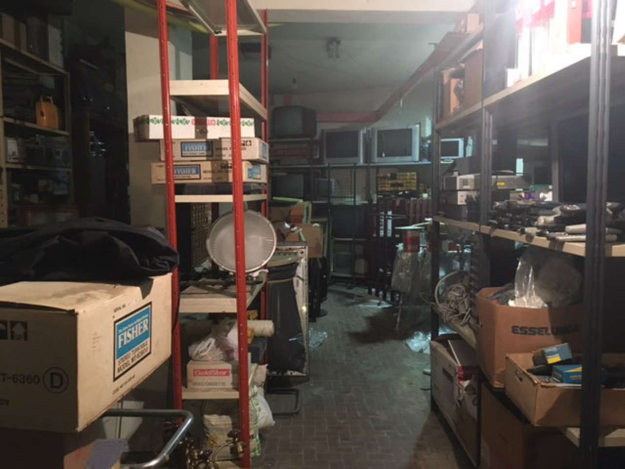 Negozio - Loc.Com. FIRENZE vendita  ARGINGROSSO  Torcocoda IMMOBILIARE FINARDI