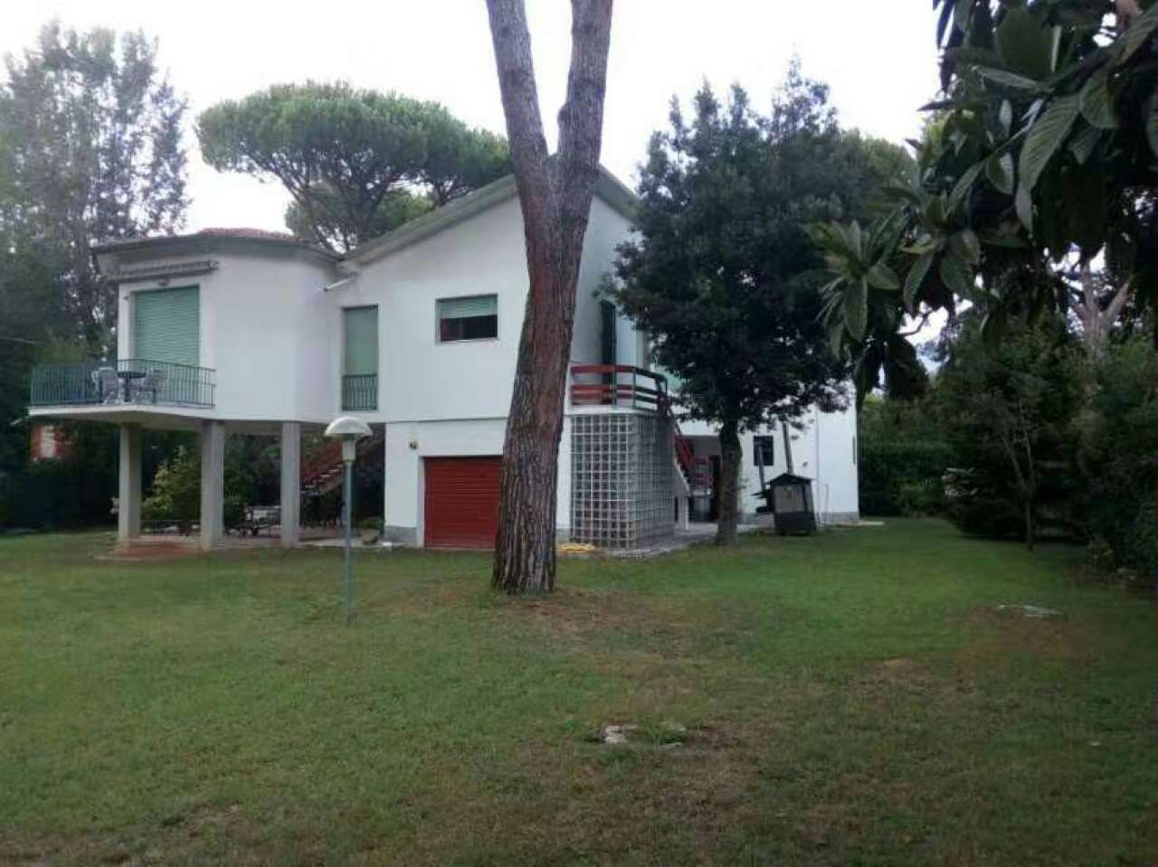 Villa MASSA vendita   delle Macchie IMMOBILIARE FINARDI