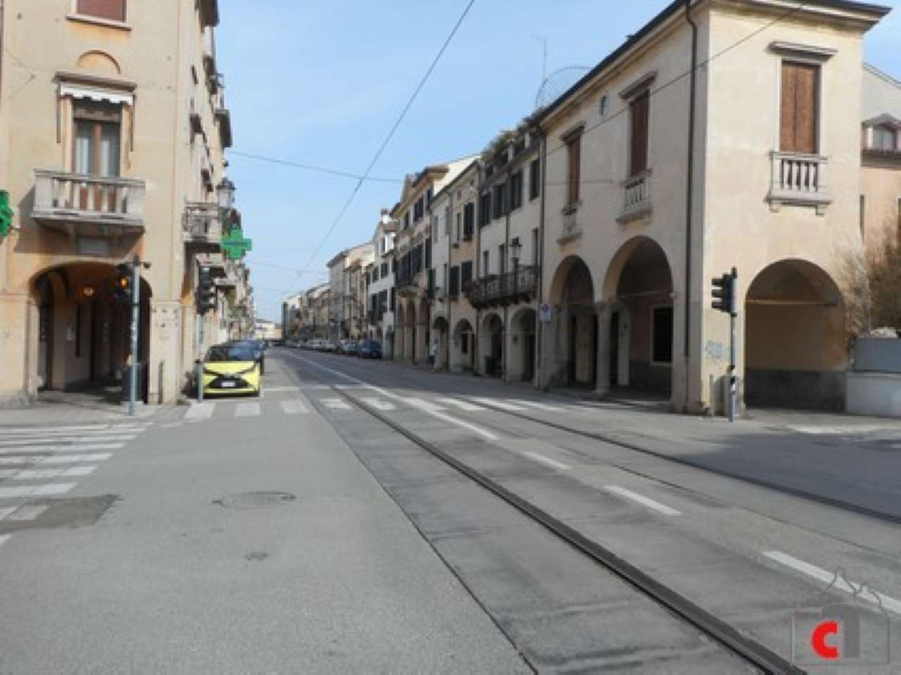 Negozio - Loc.Com. PADOVA vendita  CENTRO Vittorio Emanuele ANTONIANA CASE