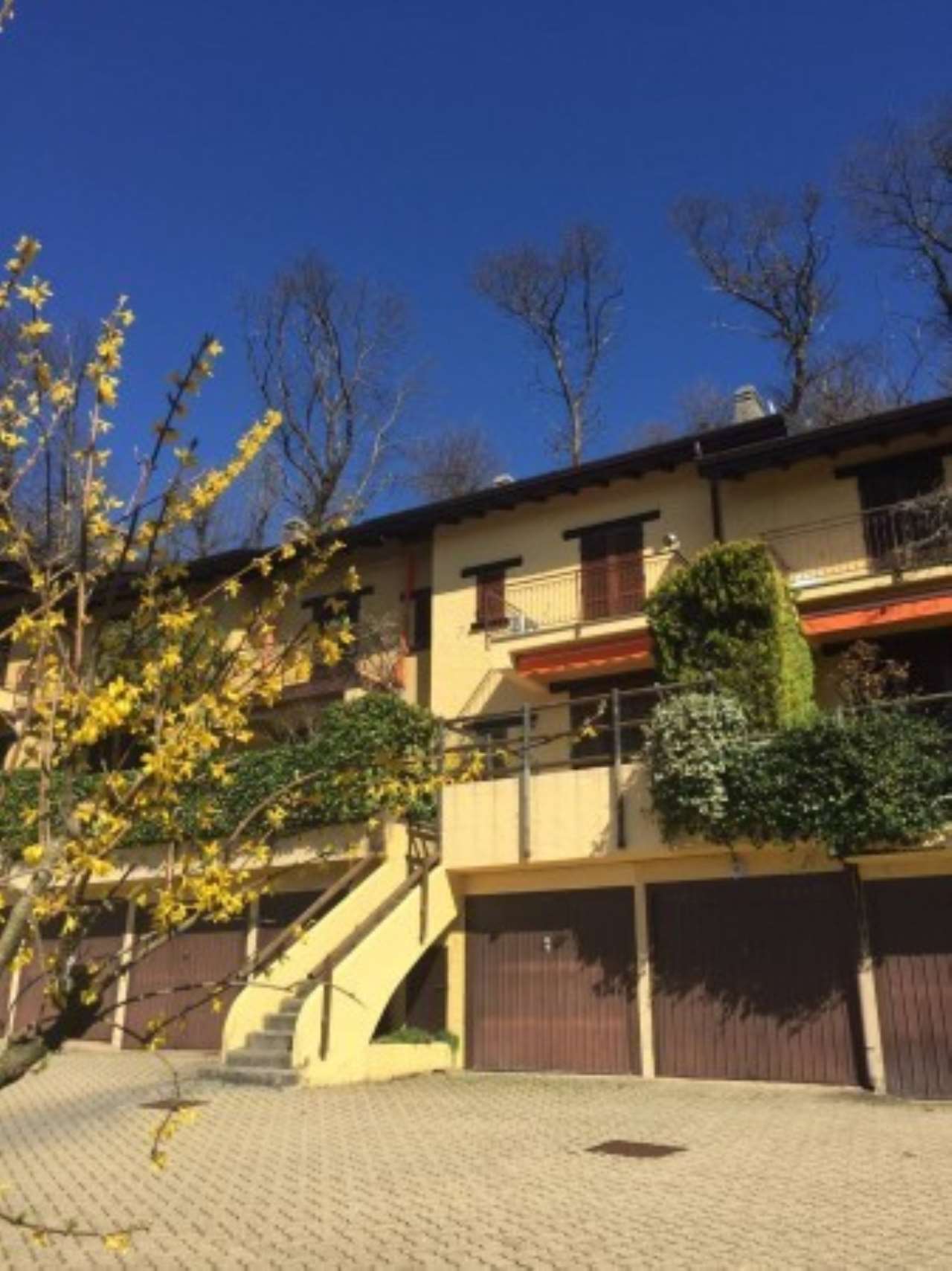 Villa Affiancata - Schiera LAVENO-MOMBELLO vendita    Immobiliare Euromed Gavirate s.a.s