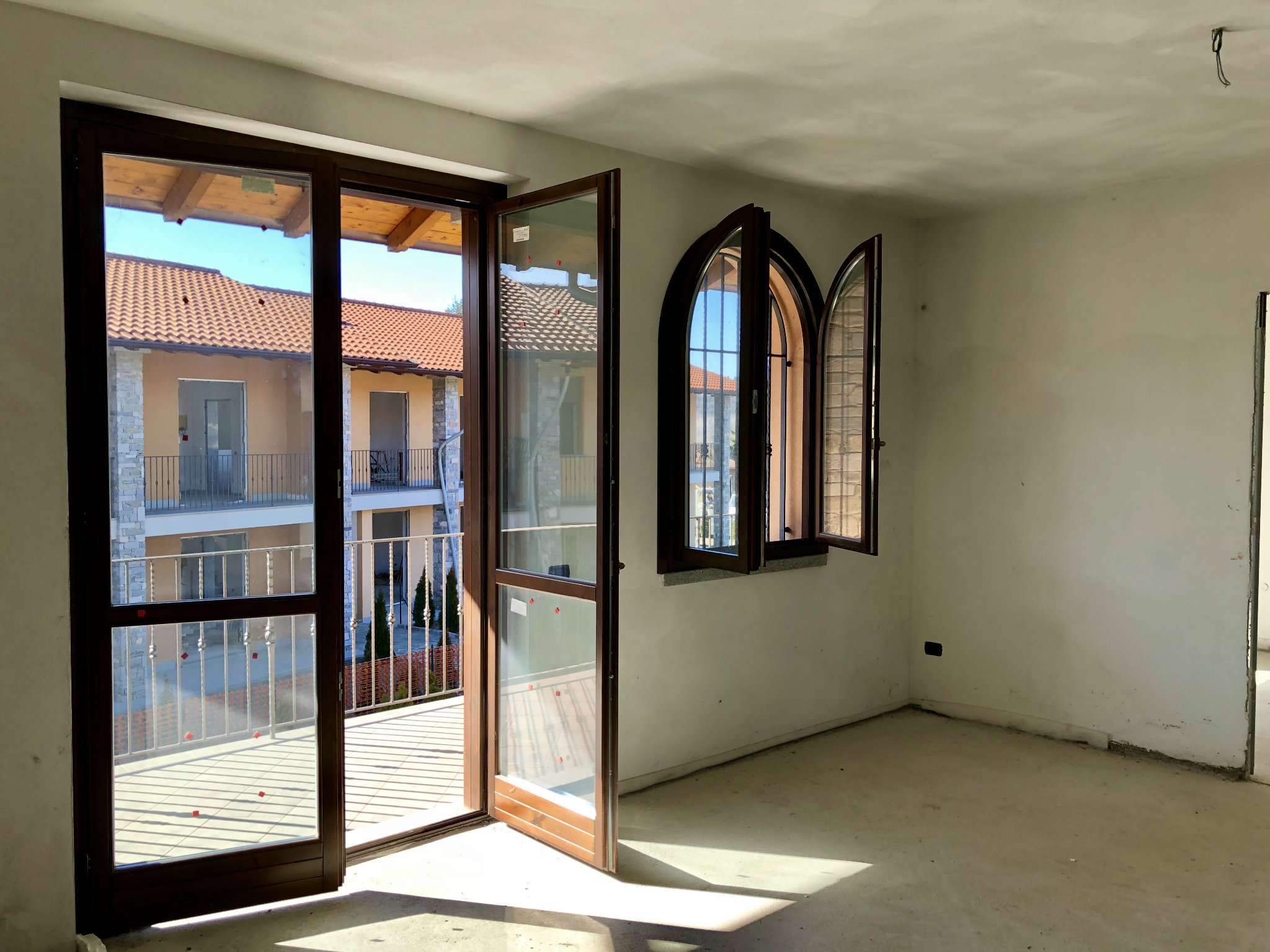 Appartamento COCQUIO-TREVISAGO vendita    Immobiliare Euromed Gavirate s.a.s