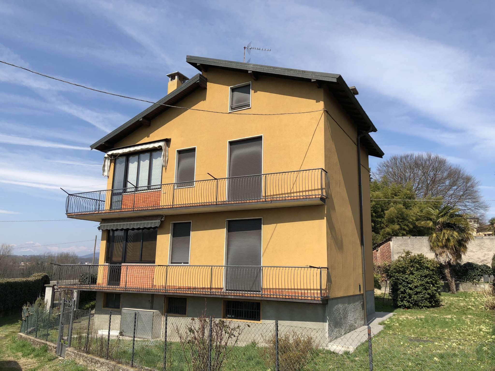 Villa Unifamiliare - Indipendente BARDELLO vendita    Immobiliare Euromed Gavirate s.a.s