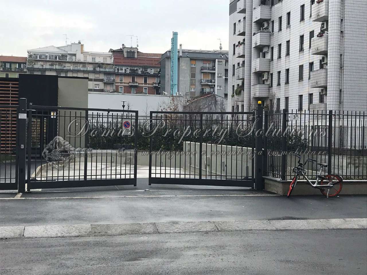 Box auto - Posto auto MILANO affitto  V GIORNATE  DOMUS PROPERTY SOLUTIONS