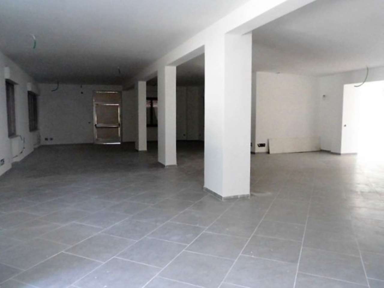 Negozio - Loc.Com. PALERMO affitto  SAN LORENZO Pietro Nenni Linea Casa Group - Studio Don Bosco