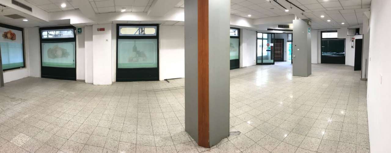 Negozio - Loc.Com. FIRENZE vendita  LA FORTEZZA via Monteverdi Immobiliare Dolcevita