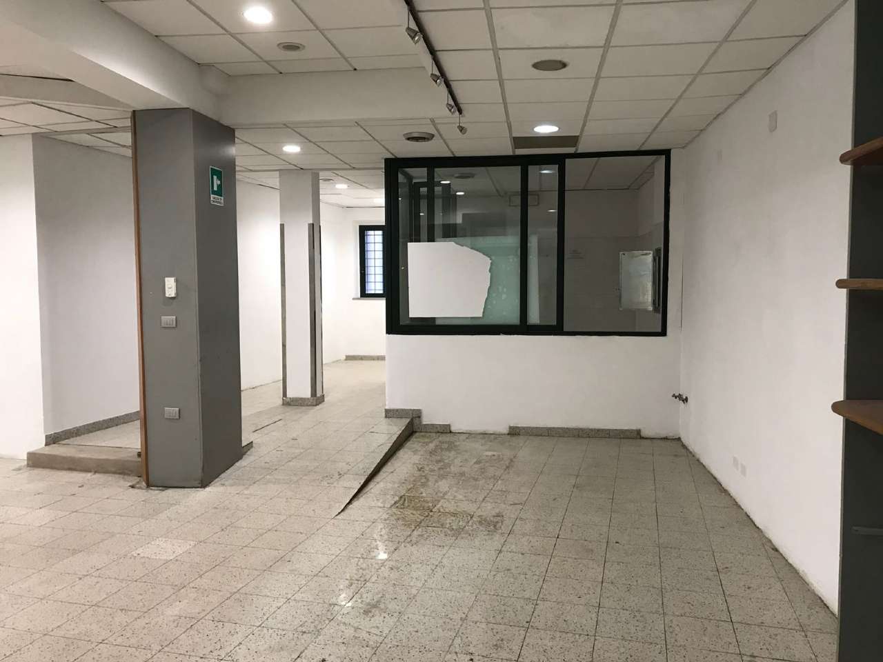 Negozio - Loc.Com. FIRENZE vendita  LA FORTEZZA via Monteverdi Immobiliare Dolcevita