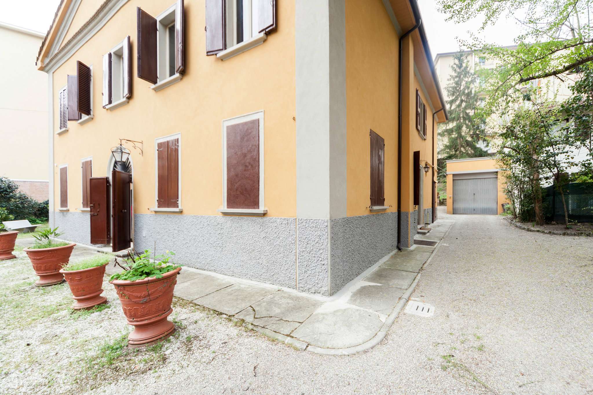 Villa Trifamiliare BOLOGNA vendita  SAN MAMOLO San Mamolo Gabetti Bologna D'Azeglio