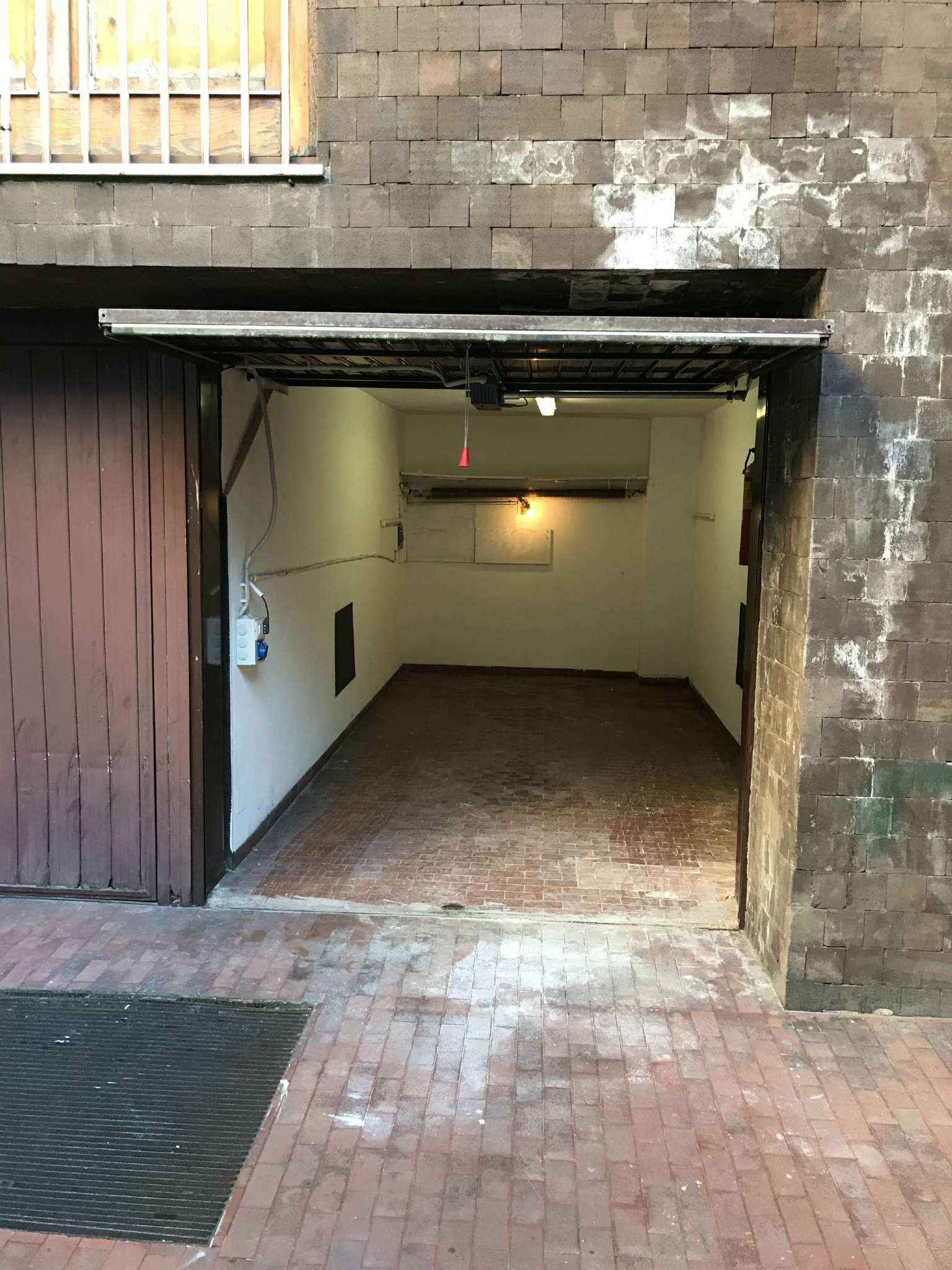 Box auto - Posto auto MILANO affitto  DE ANGELI  Penta Real Estate Srl