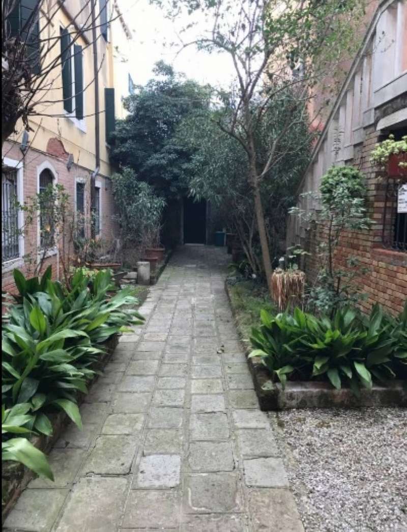  venezia vendita quart: cannaregio corner casa