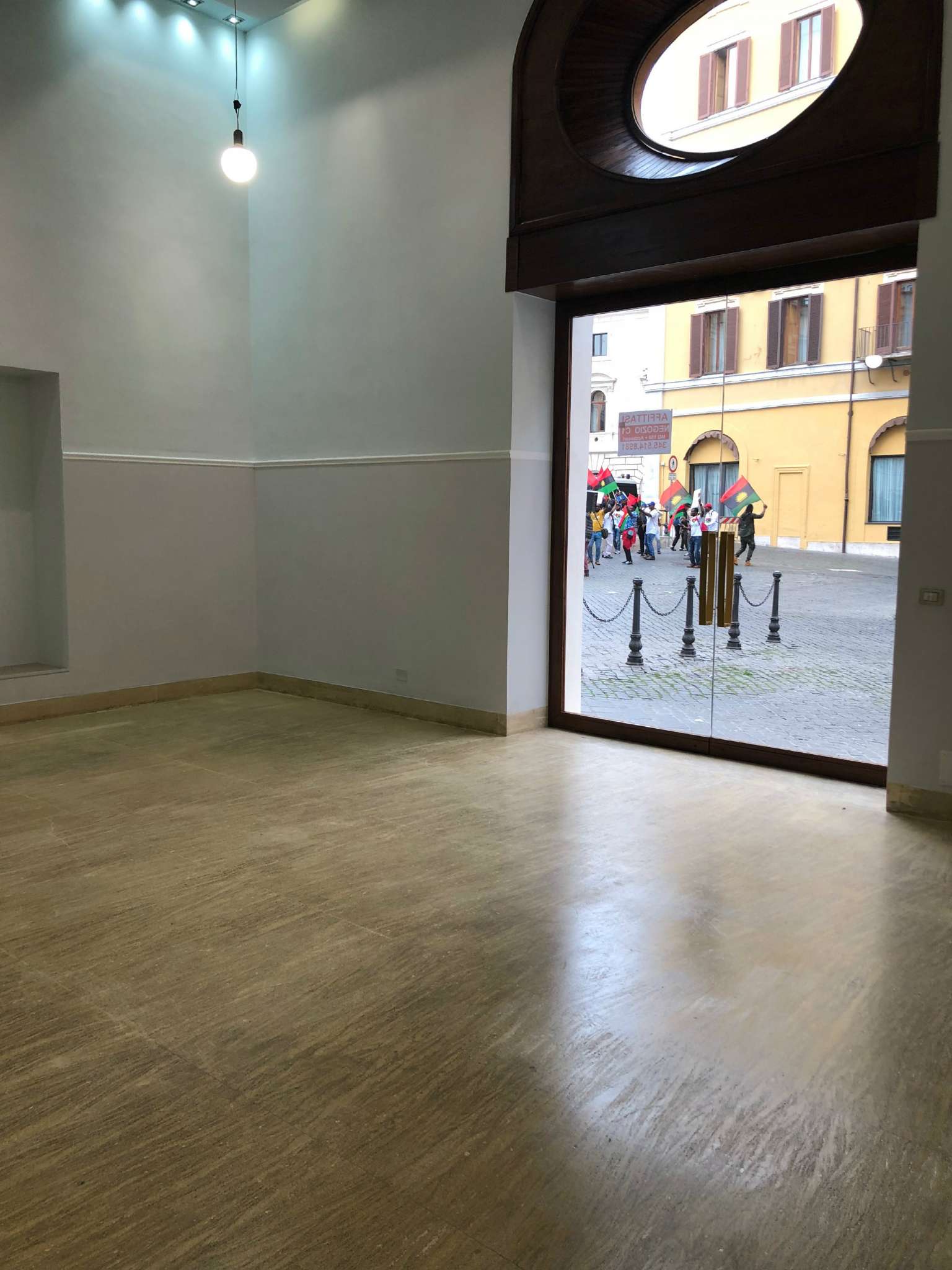 Negozio - Loc.Com. ROMA affitto  Centro storico Monte Citorio Rivam Reale estate