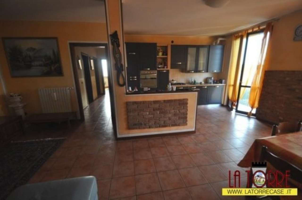 Appartamento COMEZZANO-CIZZAGO vendita   europa LA TORRE SERVIZI IMMOBILIARI