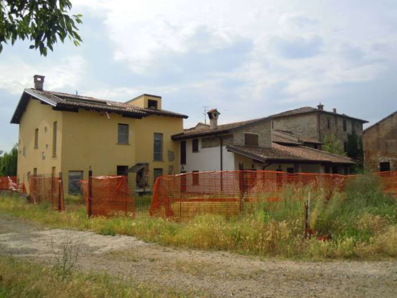 Rustico - Cascina GOSSOLENGO vendita   Località Mangialupo L'Immobiliarista di Castignoli Massimo S.A.S.