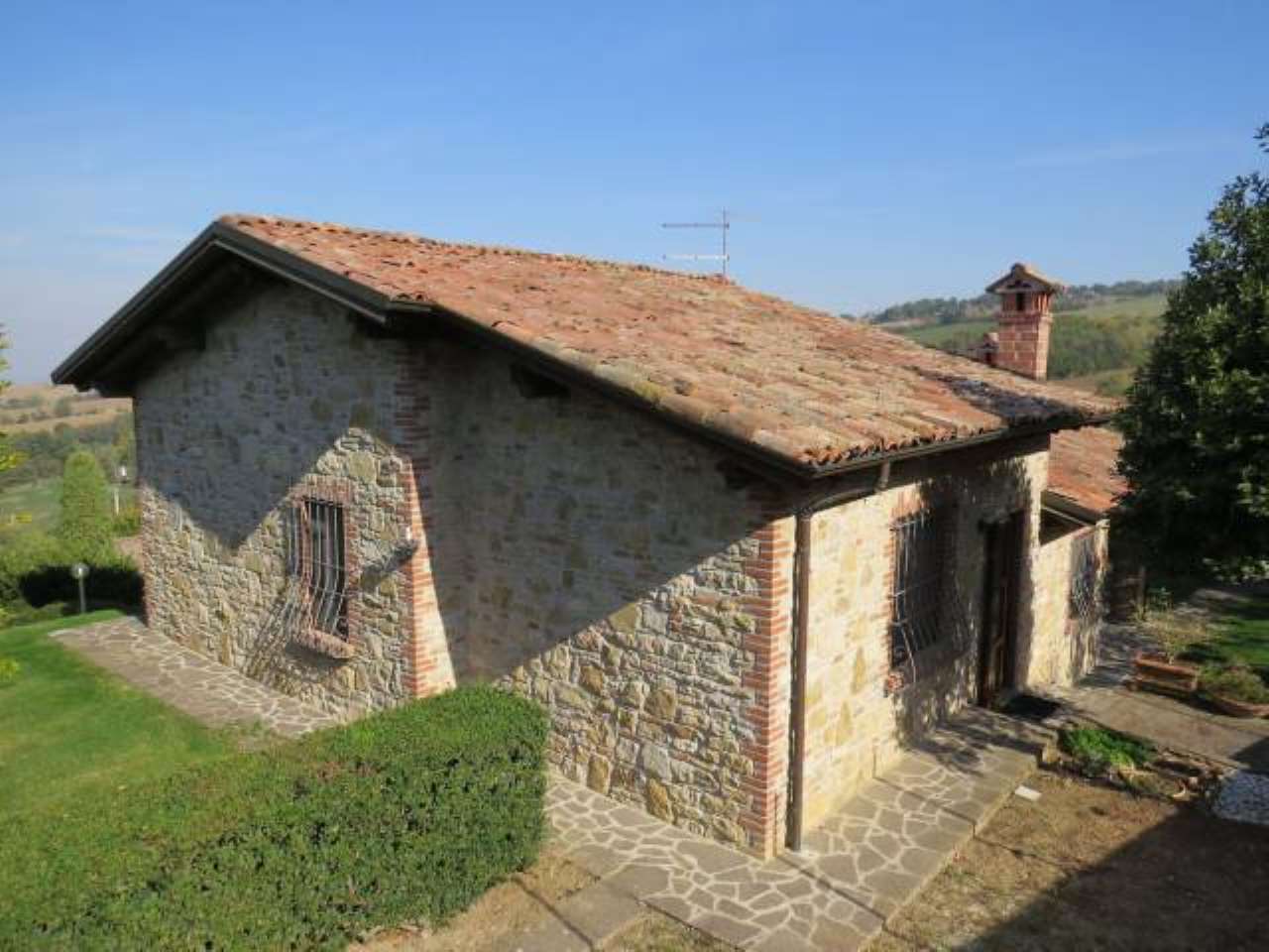 Villa GAZZOLA vendita   Frazione Rezzanello L'Immobiliarista di Castignoli Massimo S.A.S.