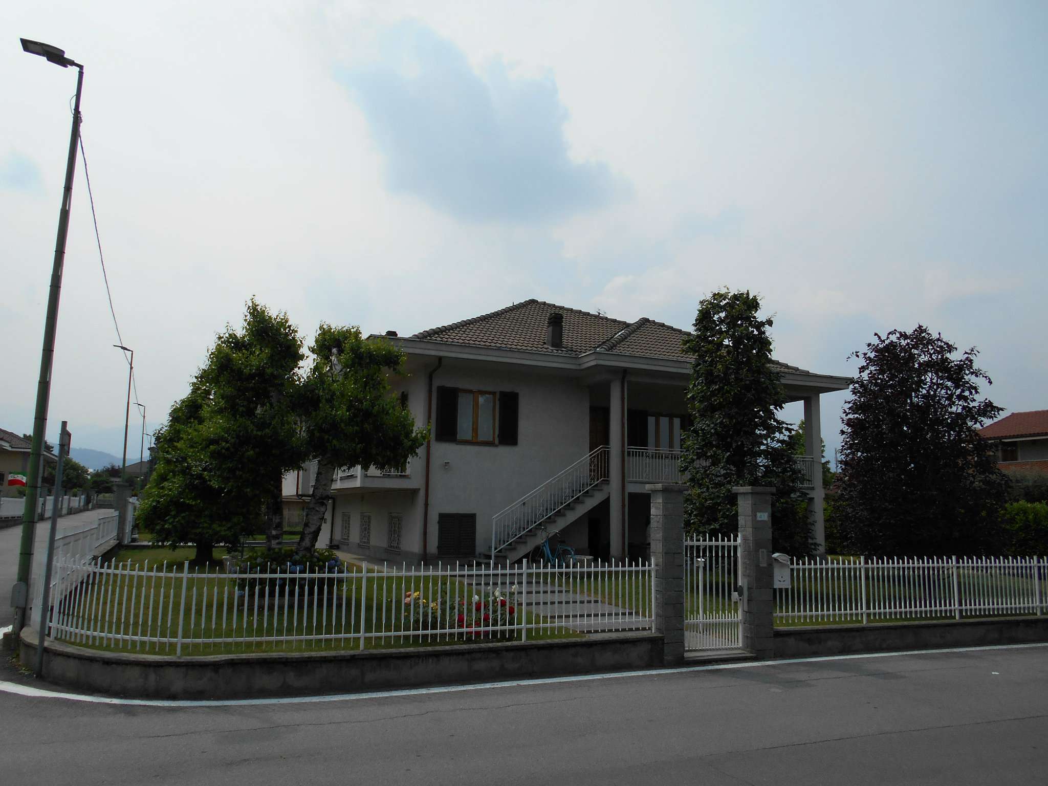 Villa Unifamiliare - Indipendente CAMPIGLIONE-FENILE vendita   de amicis MB Immobiliare