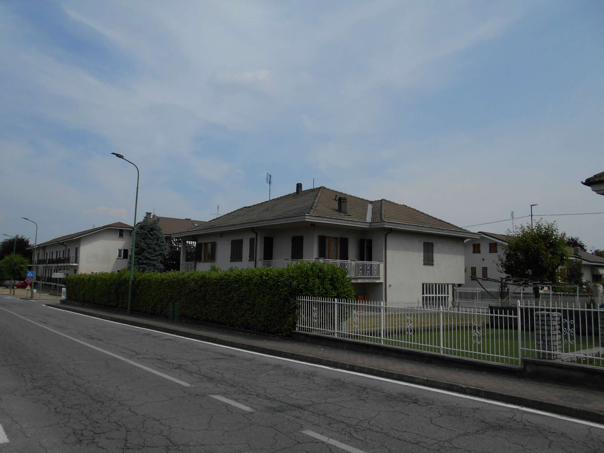 Villa Unifamiliare - Indipendente CAMPIGLIONE-FENILE vendita   de amicis MB Immobiliare