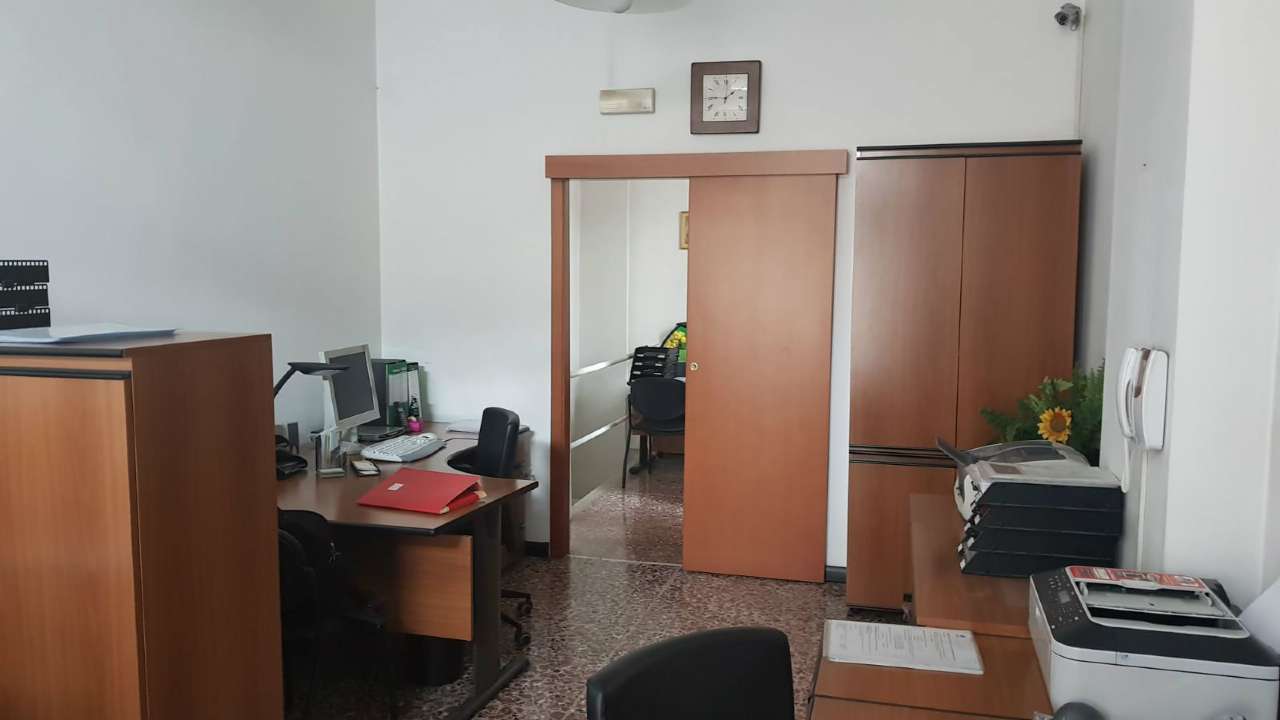 Negozio - Loc.Com. MILANO affitto  BAGGIO ciclamini IMMOBILIARE DE PAOLA