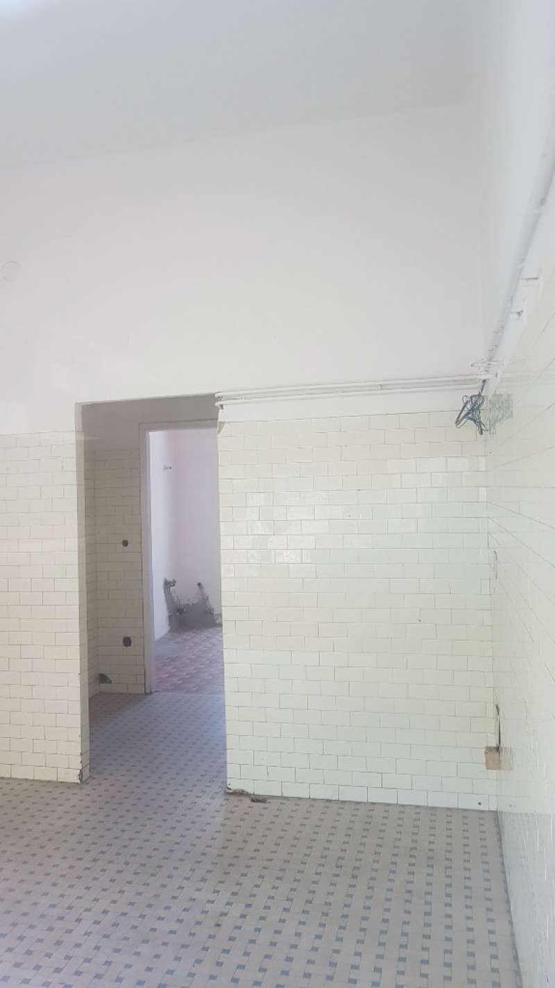 Negozio - Loc.Com. PIACENZA affitto   via bozzini Gabetti Piacenza - Abitare 360 Srl