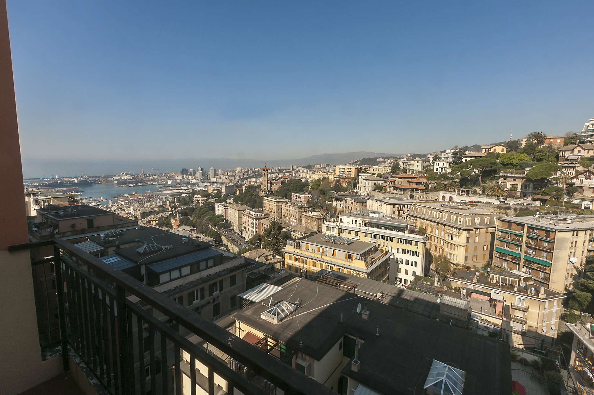  genova vendita quart: castelletto nuova oregina sas