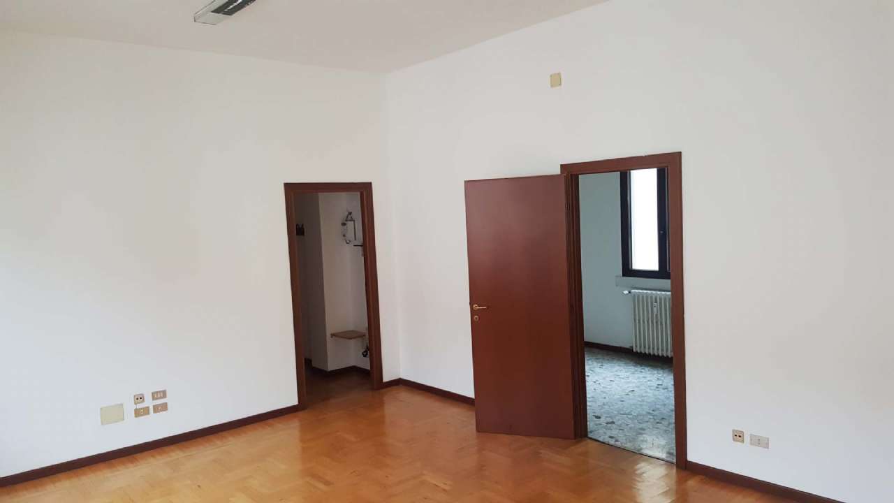 Ufficio - Loc.Com. MILANO affitto  CENTRO STORICO  Immobiliare Studio13