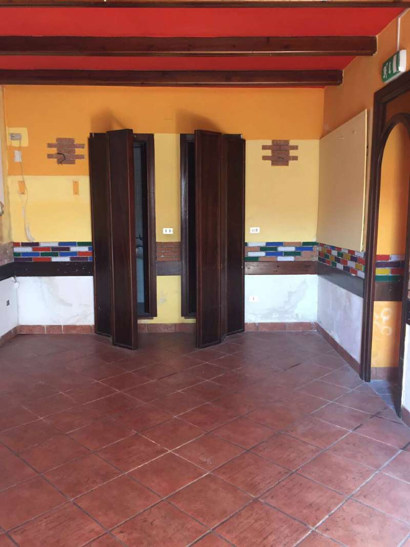 Negozio - Loc.Com. POZZUOLI vendita   Pergolesi Elireimmobiliare