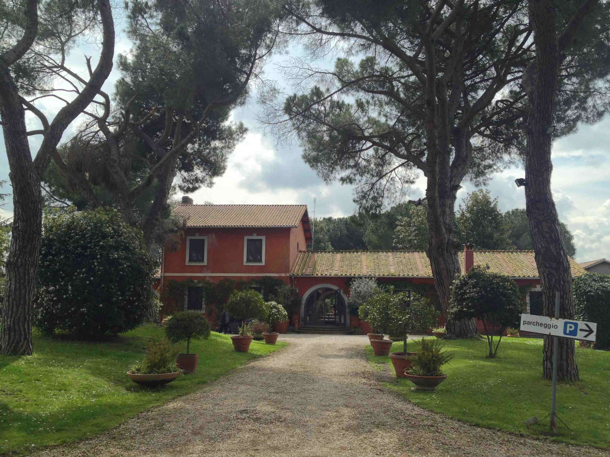 Villa ROMA vendita  Cassia flaminia di valle della Muletta Alessandro Vitale