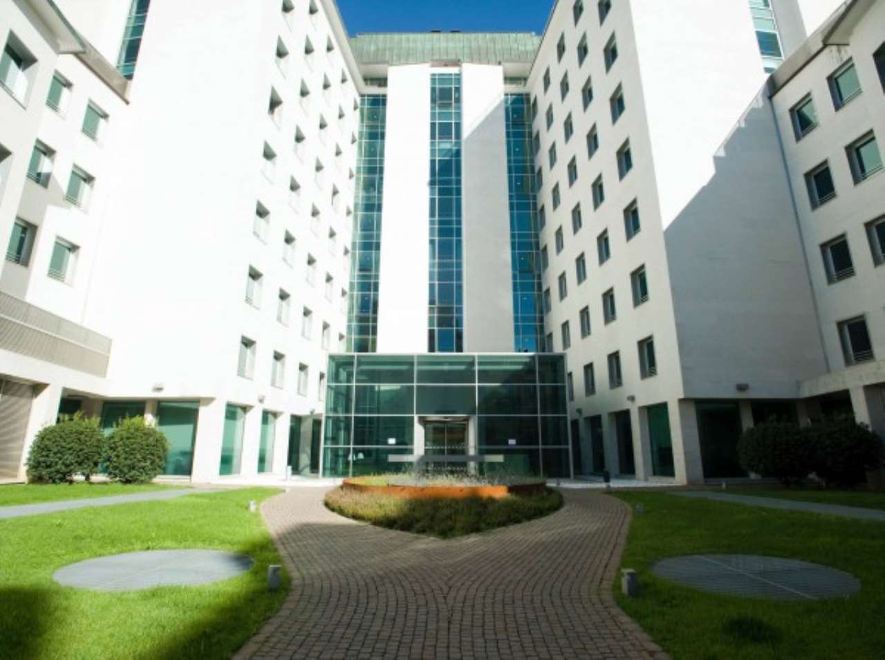  milano affitto quart: centrale giordano-immobiliare-sas